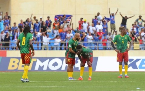 曼联冬窗夏窗签新中场首选曝光！姆贝莫游说巴莱巴，恐成多此一举